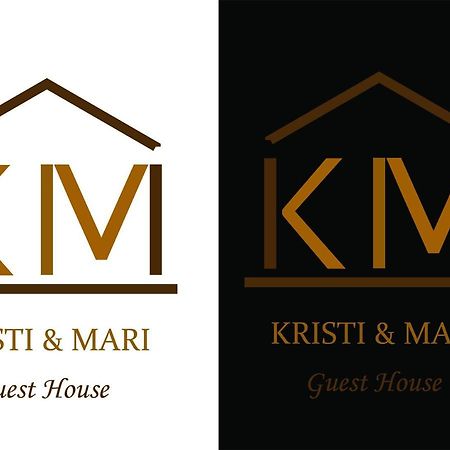 Guesthouse Kristi & Mari Vlore Exterior photo