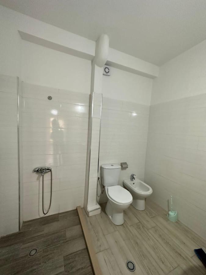 Guesthouse Kristi & Mari Vlore Exterior photo